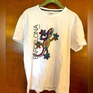 Barcelona Gaudi inspired White T-Shirt with Colorful Lizard Design size M